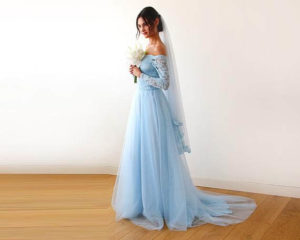 kék menyasszonyi ruha