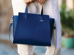 kék táska